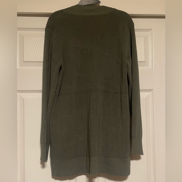 NEW Cable & Gauge Cardigan Sweater - Picture 3 of 13